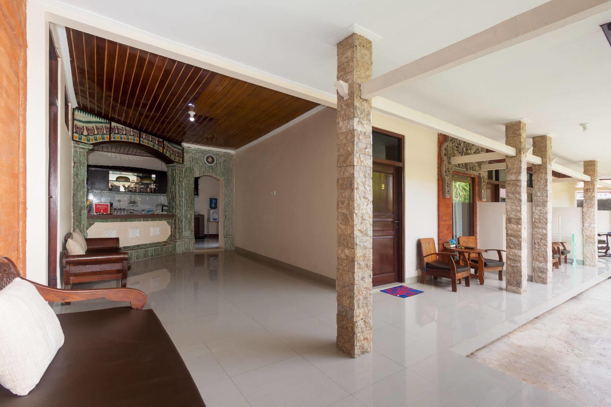 Zen Rooms Sanur Blanjong Sekawaru Exterior photo