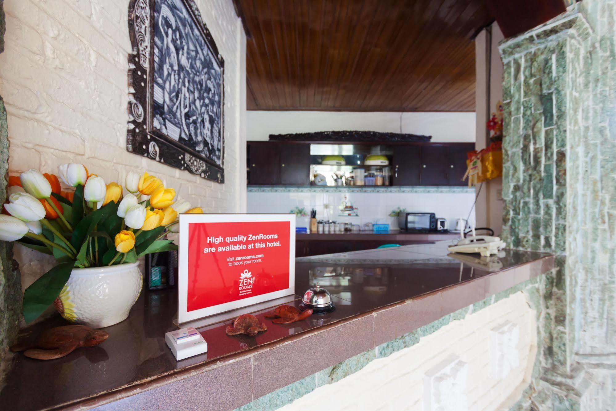 Zen Rooms Sanur Blanjong Sekawaru Exterior photo